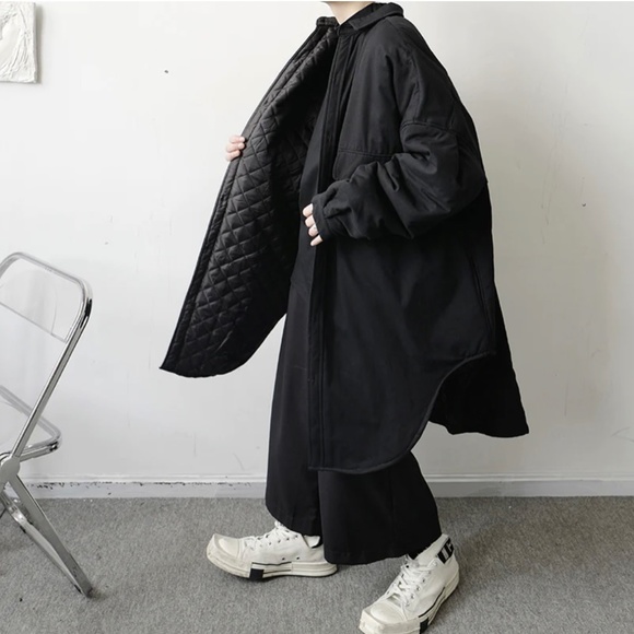 NWT. Loose Mid Length Thick Coat - Picture 3 of 4